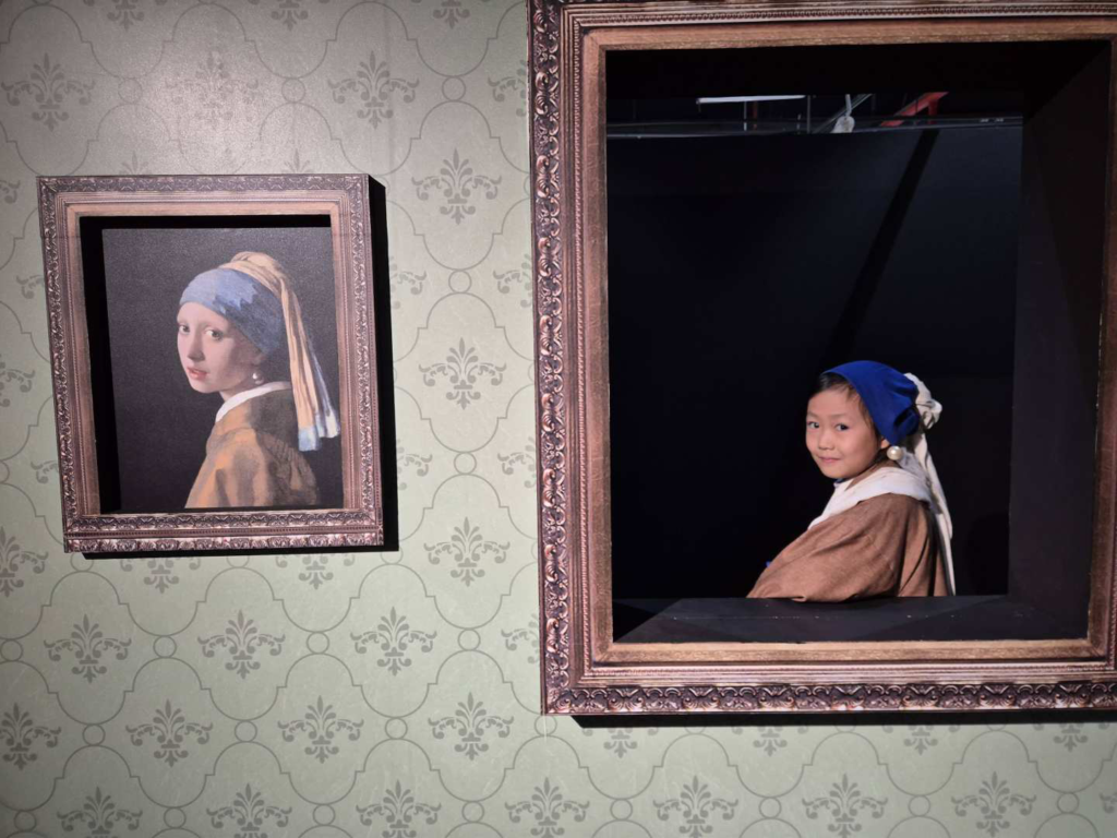 士林科教館特展-戴珍珠耳環的少女